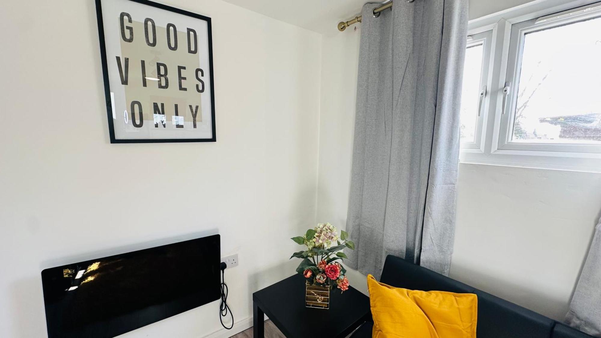 Cosy And Comfy Apartman London Kültér fotó